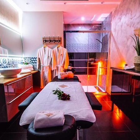 Loft Privatif Avec Jacuzzi Et Sauna 圣迪济耶 外观 照片
