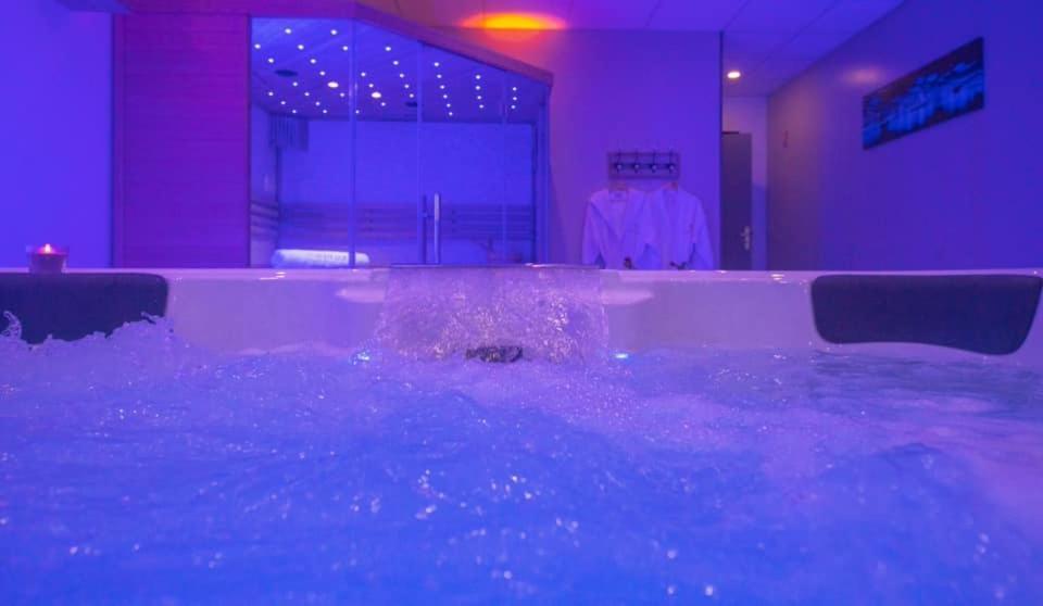 Loft Privatif Avec Jacuzzi Et Sauna 圣迪济耶 外观 照片